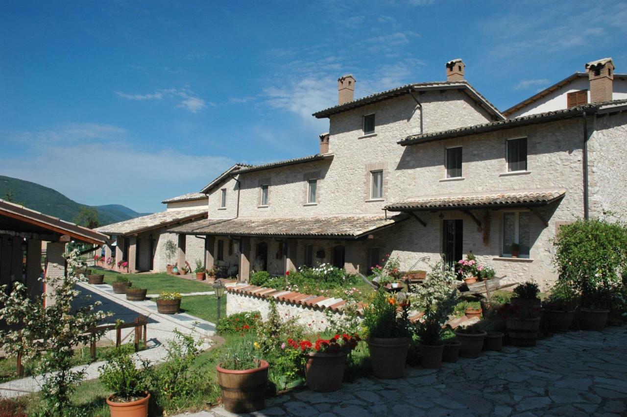 Agriturismo Casale Nel Parco Dei Monti Sibillini Norcia Bagian luar foto